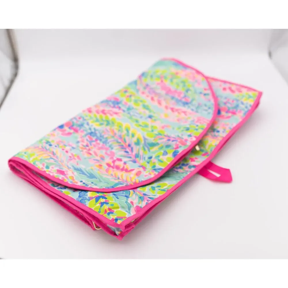 Lilly Pulitzer Catch the Wave Grip Garment Bag NWT Pink Floral Travel Bag - Picture 4 of 6